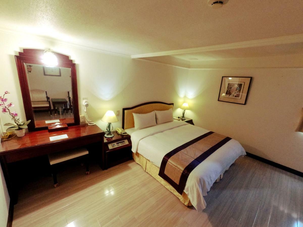 Athens Hotel Tajcshung Kültér fotó