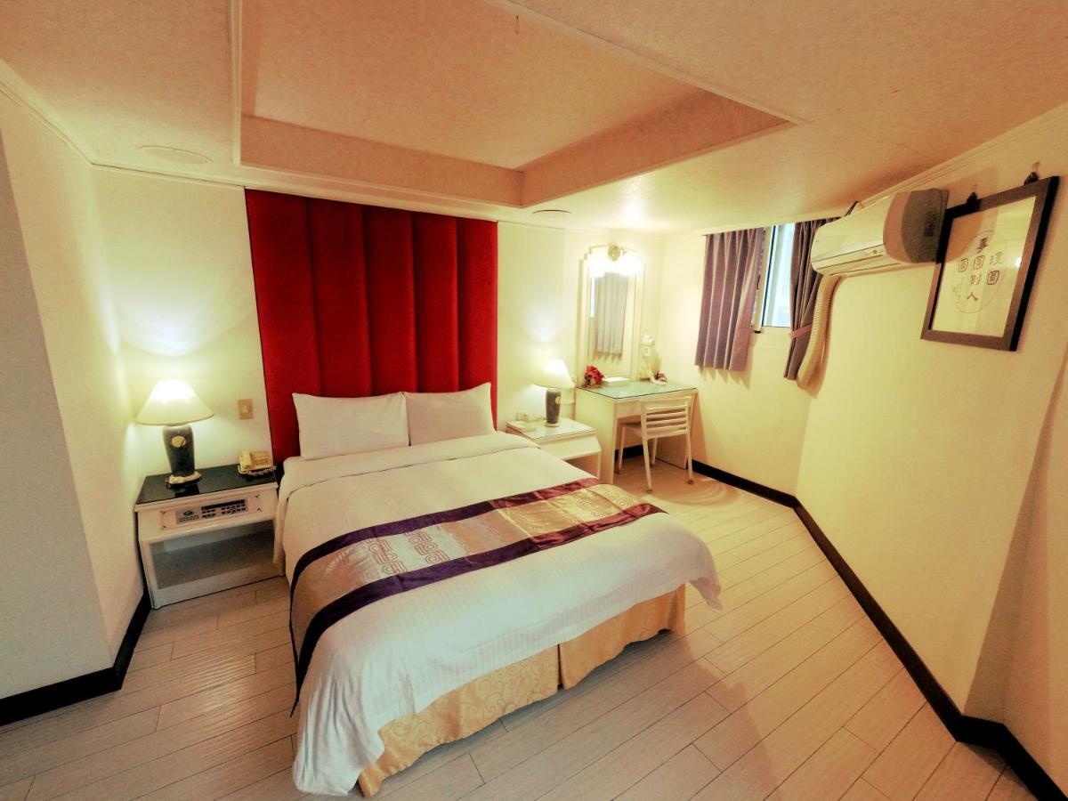 Athens Hotel Tajcshung Kültér fotó