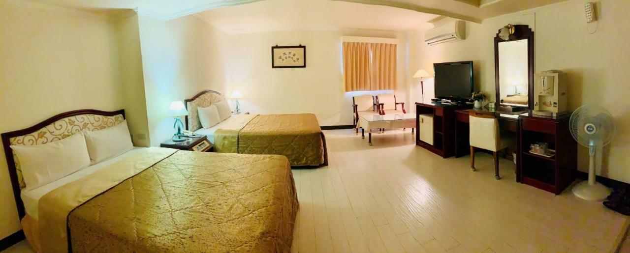 Athens Hotel Tajcshung Kültér fotó