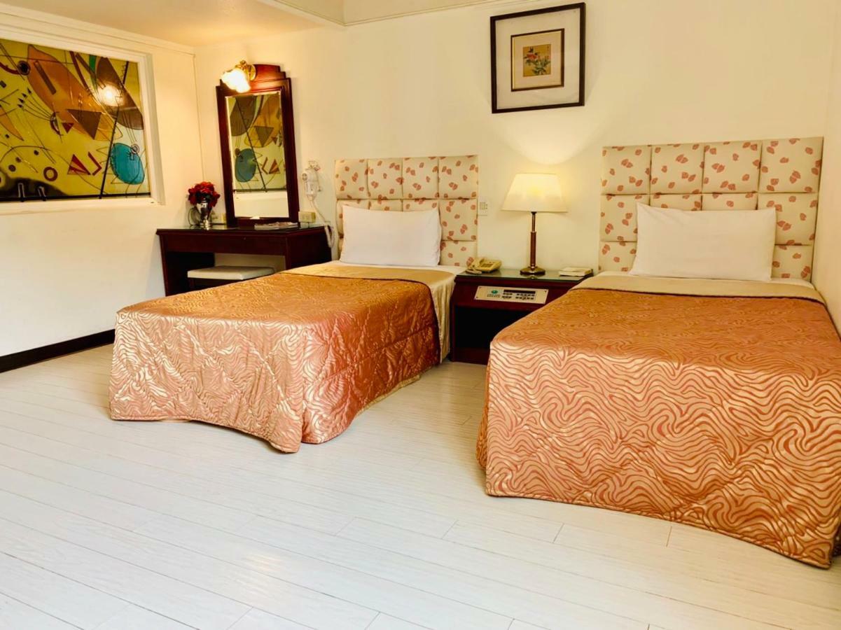 Athens Hotel Tajcshung Kültér fotó