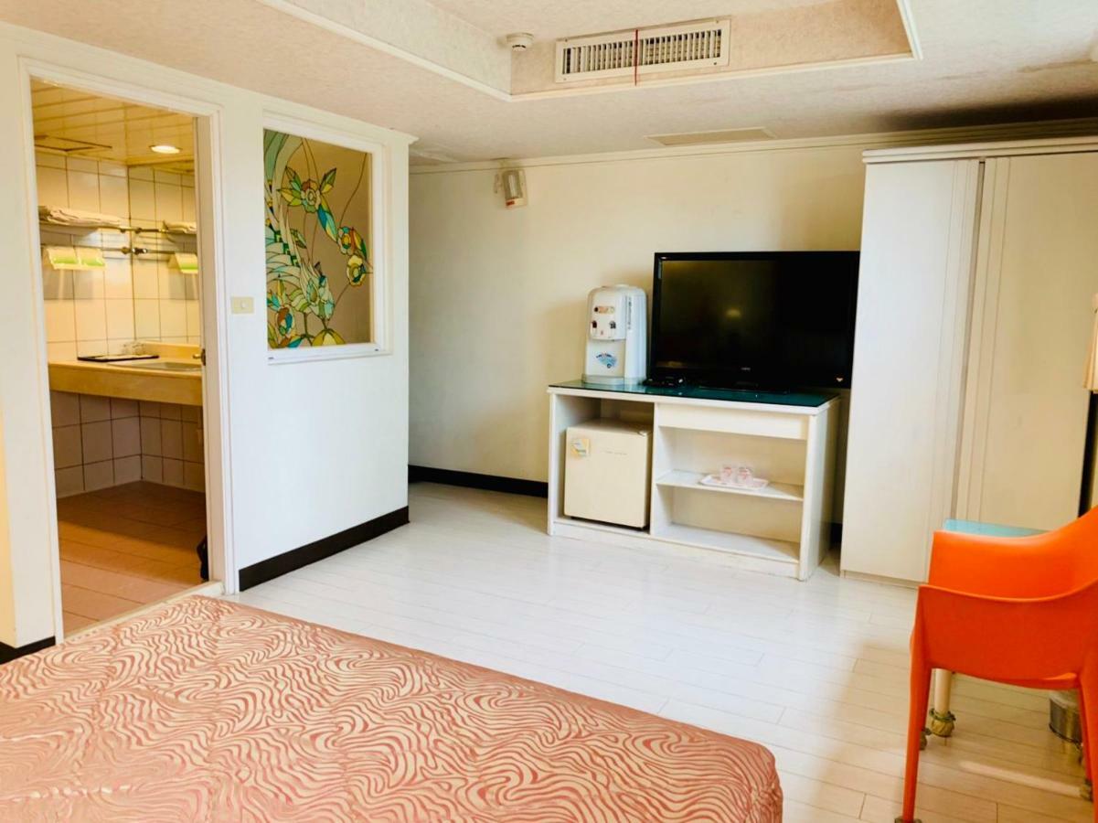 Athens Hotel Tajcshung Kültér fotó