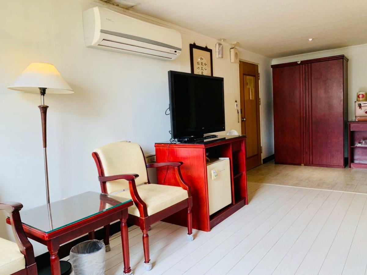 Athens Hotel Tajcshung Kültér fotó